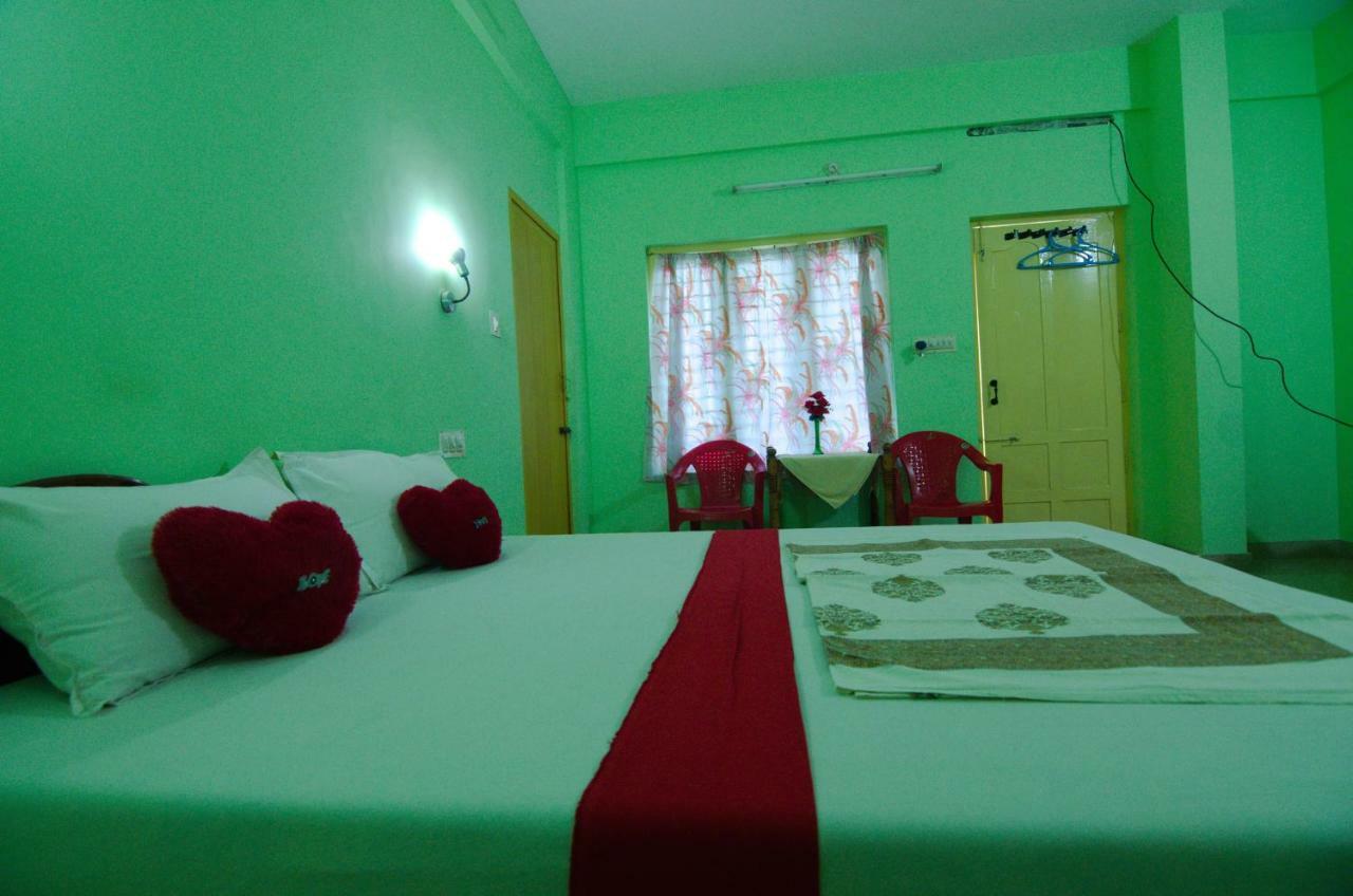 Shirleys Beach Hotel Kovalam Exterior photo